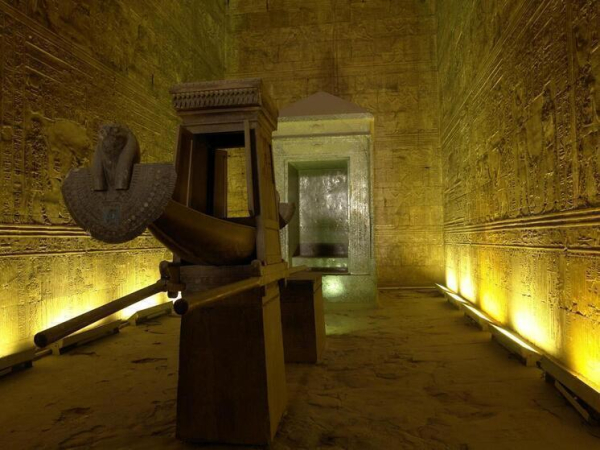 Ведущие в загробное царство туннели&hellip;