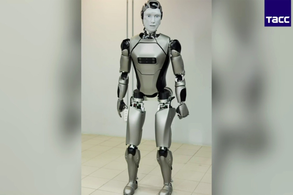 В России создали первого антропоморфного робота&hellip;
