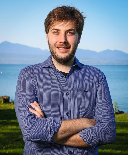 Паоло Вентура недавно помог доказать важный результат о том, когда определенный тип волны сохраняется, а когда нет...