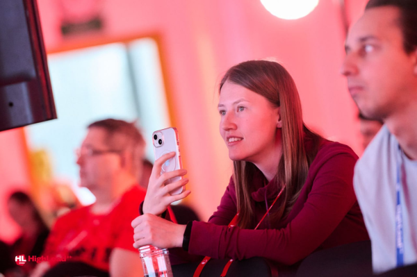 6baa93a49d8a76f1bed1a1b58a9acc06