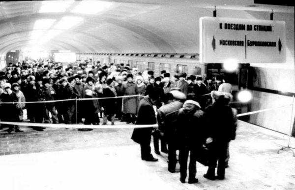 Даже на открытии Канавинской горела только половина ламп. Источник