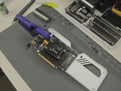 Антифриз помог установить рекорд разгона видеокарты Intel Arc B580 Антифриз помог установить рекорд разгона видеокарты Intel Arc B580