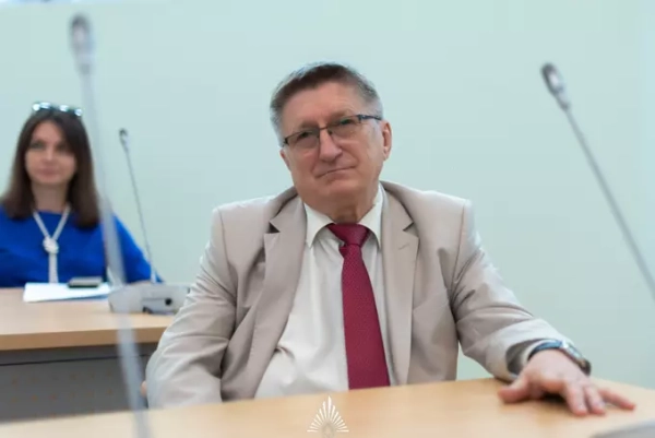 Юрий Юханов: мы называли метаматериалы просто искусственными диэлектриками 28 c1829ef5bd92fb22374b2abe80e9fb13.jpg