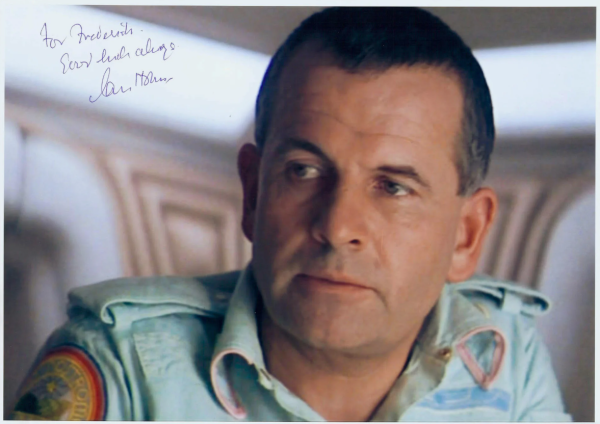 Сексуальный подтекст андроида Эша или как Бильбо Бэггинс попал в фильм непонятной категории 6 cc81430d2e4b1fcd03f822c6c26bae60