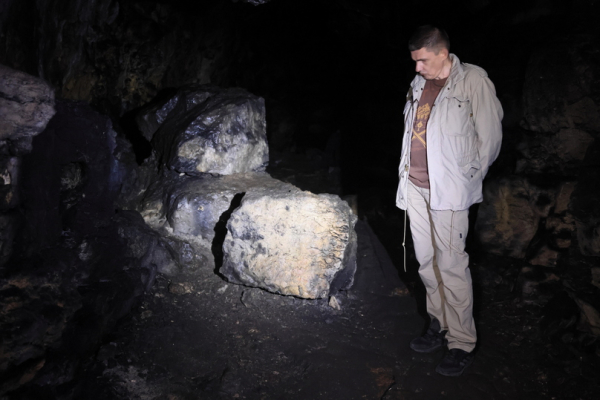 Документальный фильм «Пещерный град» Челябинска: подземные сокровища Урала 2 Документальная лента о пещерном граде заставила ученых говорить о подлинности