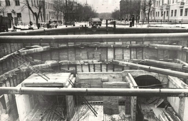 Демонтажная камера щита на перегоне Чкаловская — Ленинская, 1981 г. Источник