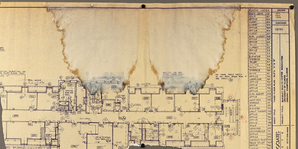 Синьки раздают всем участникам: конструкторам, инженерам, прорабу на стройке. Проект состоит из десятков листов, которые хранятся в огромных папках, а подлинники-кальки лежат в архиве. 