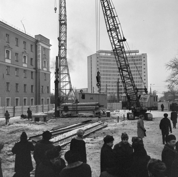 Забивка первой сваи. Источник