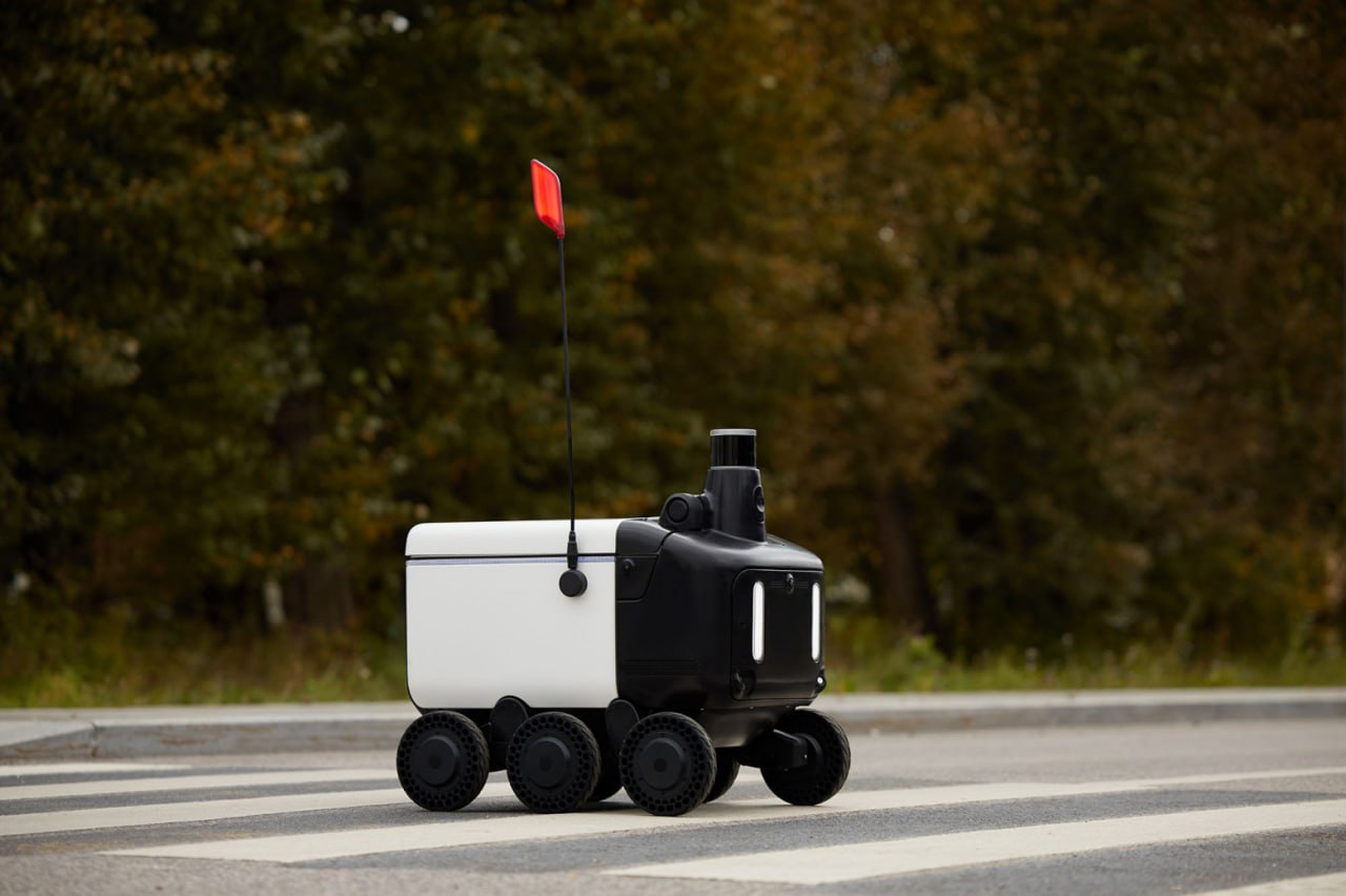 Яндекс планирует заменить каждого десятого курьера роботами Компания ускоряет производство... 2 file_1033.jpg