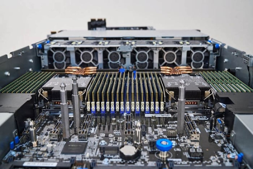 Intel отказывается от 8-канальных процессоров Diamond Rapids в пользу 16-канальных моделей Intel отказывается от 8-канальных процессоров Diamond Rapids в пользу 16-канальных моделей