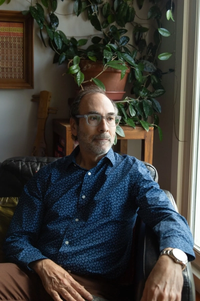 Сэм Голдман дома