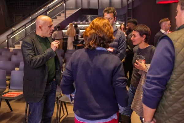 Почему лучшие технологические доклады этого года проходили за коктейлями на StrictlyVC? 3 StrictlyVC networking