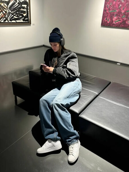 Fashion-промпты для Midjourney и Nano Banana Pro, которые превращают тебя в героя журнала. Просто скопируй промпт, сделай селфи и сгенерируй шедевр.