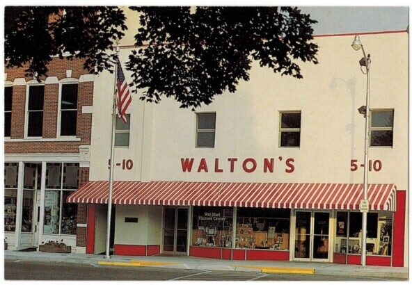 Как деревенщина построил торговую империю — история Walmart