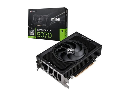 Видеокарта GeForce RTX 5070 Mini и её коробка на белом фоне.
