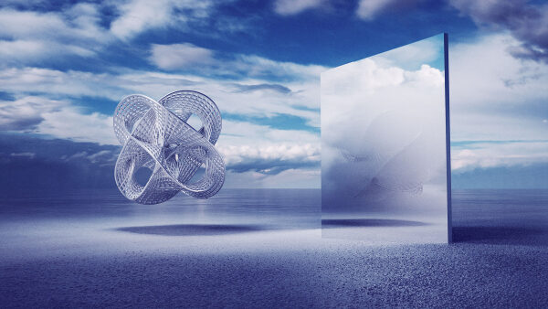 Абстрактная 3D-скульптура перед зеркалом на фоне облачного неба.