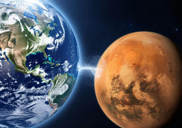 Земля и Марс в космосе, символизирующие связь между планетами Солнечной системы.
