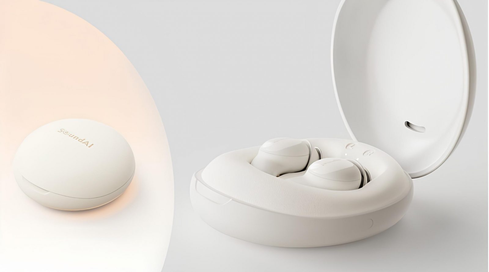ИИ-компаньон для глубокого сна: SoundAI FairySleep Z1 1 Белые беспроводные наушники в открытом зарядном футляре на светлом фоне.