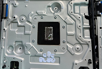 Новые консоли Sony PlayStation 5 получили обновлённое нанесение жидкого металла Новые консоли Sony PlayStation 5 получили обновлённое нанесение жидкого металла