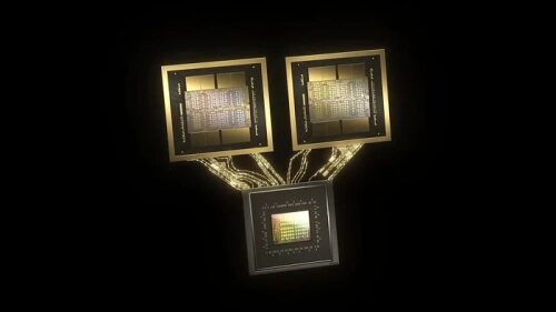 Три соединённых микрочипа на чёрном фоне, высокие технологии, инновации в электронике.