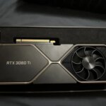 Видеокарта RTX 3080 Ti в коробке, вид сверху.
