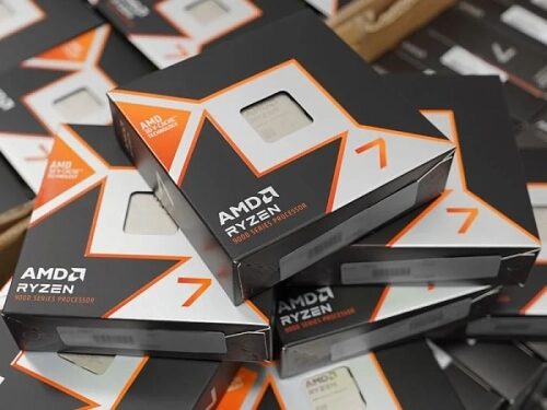 Коробки с процессорами AMD Ryzen 7 на складе.