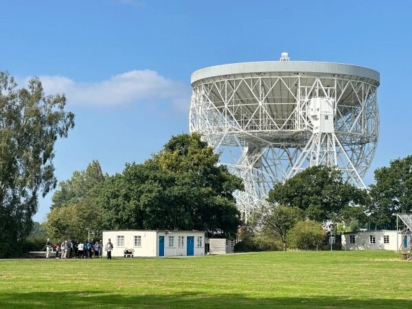 Джодрелл-Бэнк с телескопом Ловелла