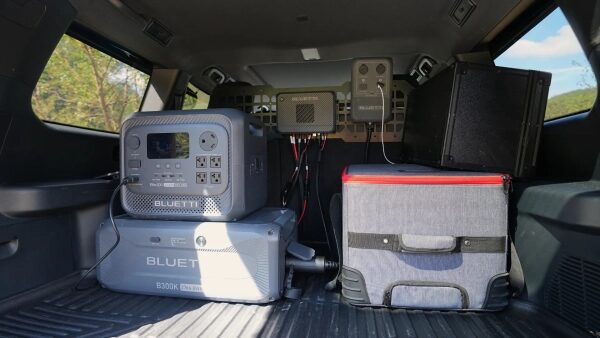 Теперь Bluetti заряжает портативные зарядные станции мощностью до 1200 Вт прямо в вашем автомобиле. 8 <em>Действуем в полную силу.</em>