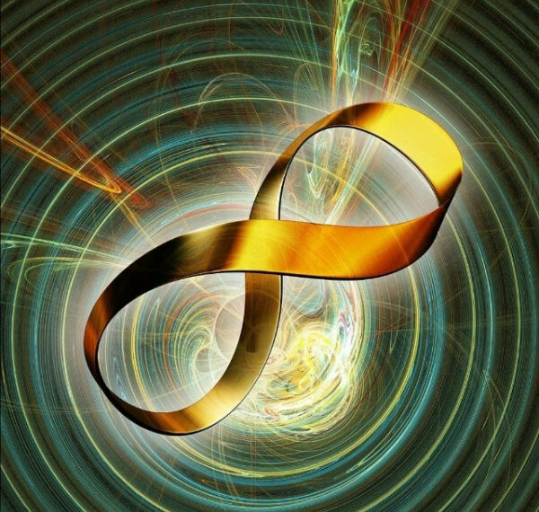 Золотая лента в форме знака бесконечности на фоне абстрактных спиралей.