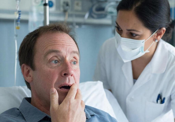 Американец неожиданно заговорил по-испански после операции Американец неожиданно заговорил по-испански после операции