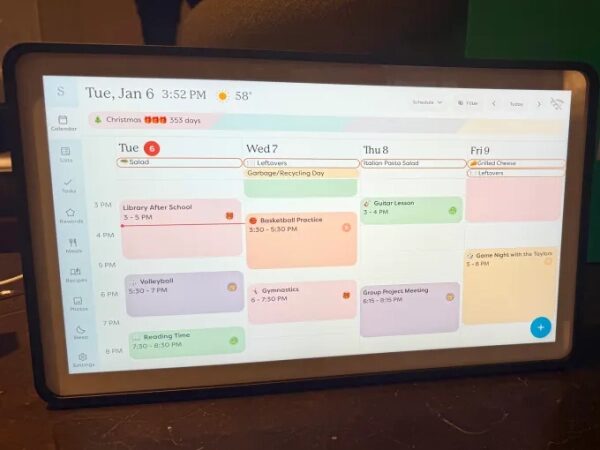 Компания Skylight представляет календарь Calendar 2, который поможет вашей семье оставаться организованной. 3 692965890d827b8b2afb987cbb758b2f