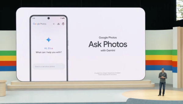 Заявление Google о функции Ask Photos с Gemini на экране, презентация на сцене.