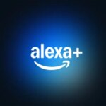 Логотип Alexa+ на синем фоне с логотипом Amazon.