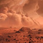 Песчаная буря на Марсе, молния и каменистая поверхность в красных оттенках.