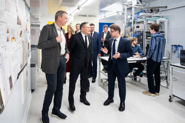 a22d493189329f41c0353aff7c684ae1