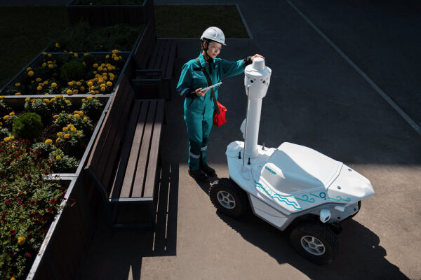 Экобот Лаборант – передвижная лаборатория для мониторинга атмосферного воздуха на территории предприятия, на границе санитарно-защитной зоны, а также за ее пределами Экобот Лаборант – передвижная лаборатория для мониторинга атмосферного воздуха на территории предприятия, на границе санитарно-защитной зоны, а также за ее пределами