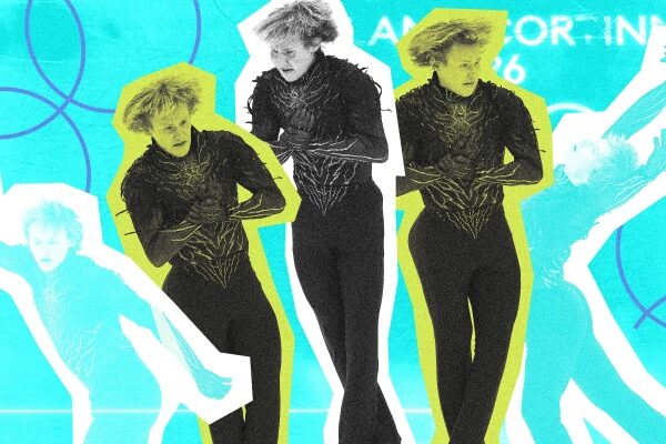 Танцоры в черных костюмах на ярком фоне с эффектом калейдоскопа.