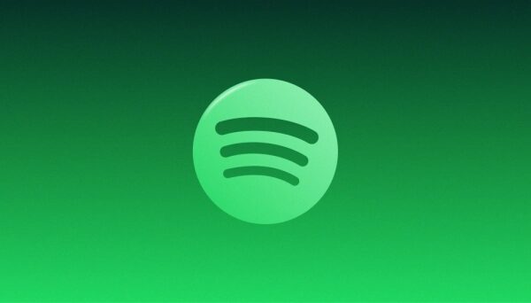 Логотип Spotify на зелёном фоне, музыкальный стриминг сервис.