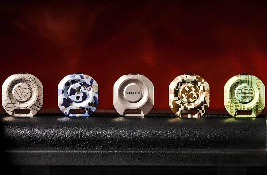 Пять уникальных спиннеров на красном фоне.