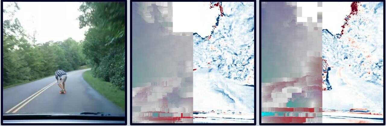 Человек на скейтборде едет по дороге в лесу, окружающий пейзаж размытый.