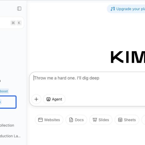Панель интерфейса Kimi Claw с опциями чата и текстовым полем для ввода сообщений.