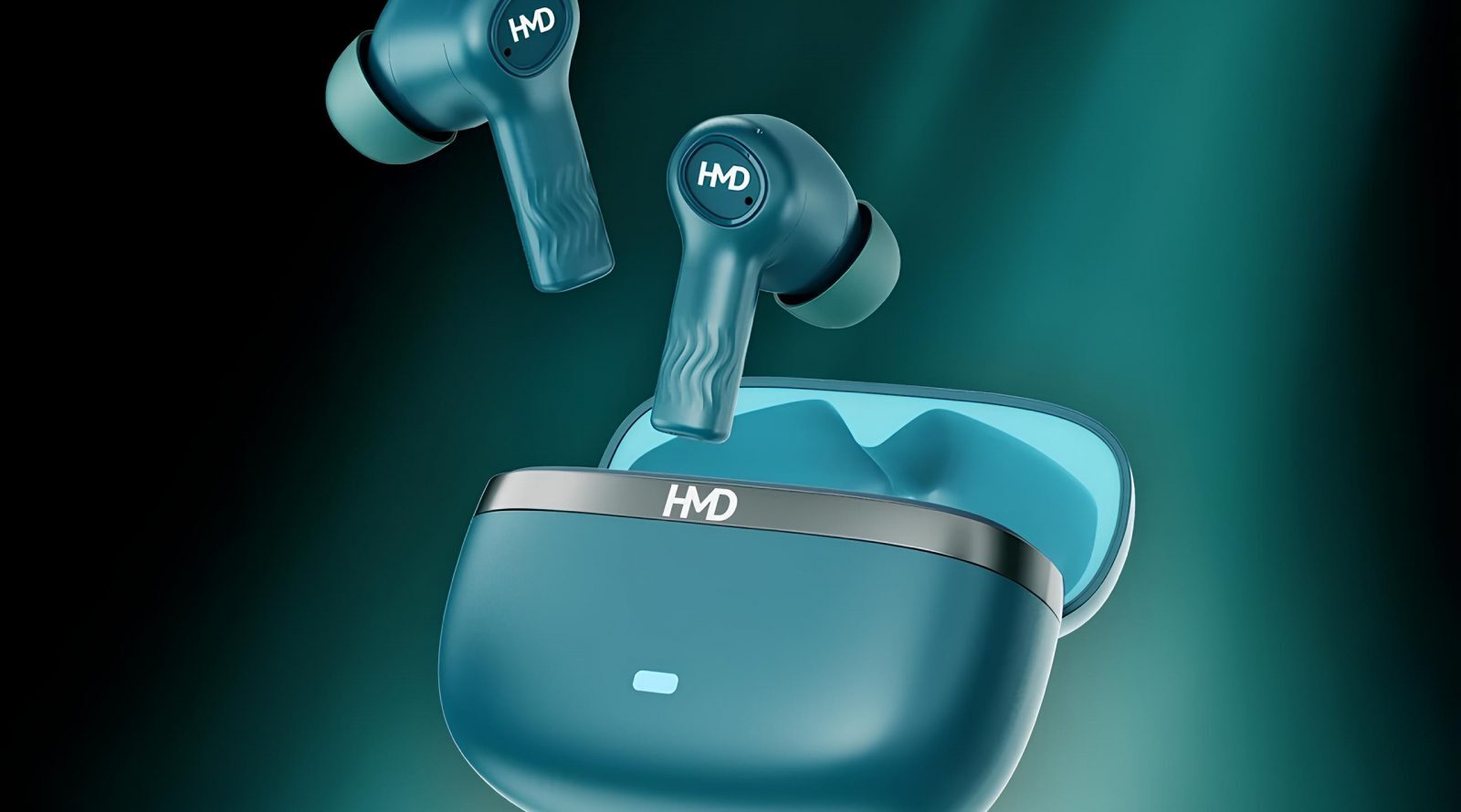 Беспроводные наушники с футляром на тёмно-зелёном фоне.