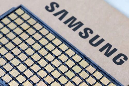 Samsung объявила о начале массового производства стеков HBM4