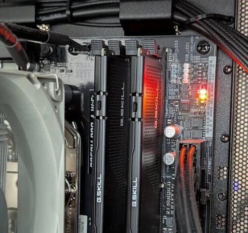 Участились случаи выхода из строя AMD Ryzen 5 9600X на материнских платах ASRock Участились случаи выхода из строя AMD Ryzen 5 9600X на материнских платах ASRock