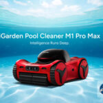 Красный робот для чистки бассейна iGarden M1 Pro Max под водой.