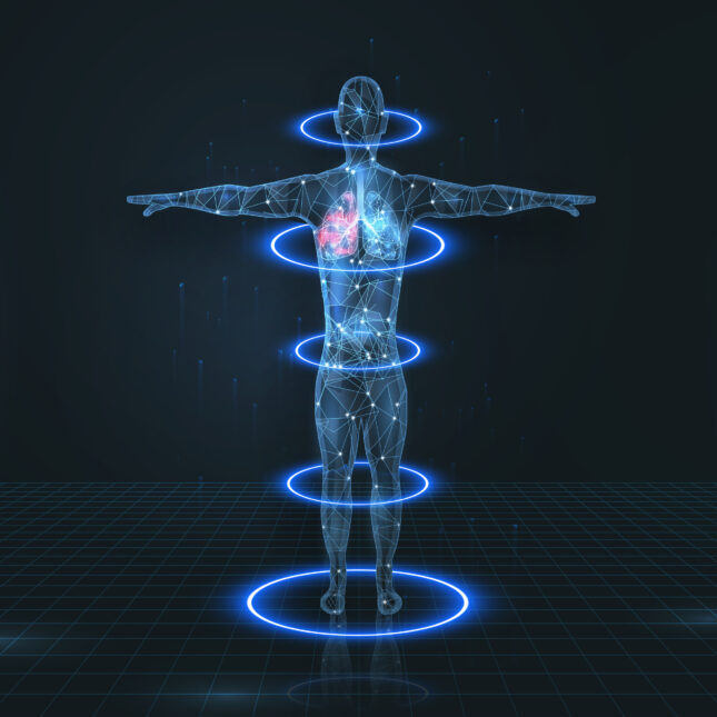 Цифровая фигура человека с яркими кольцами и светящимися легкими на темном фоне.