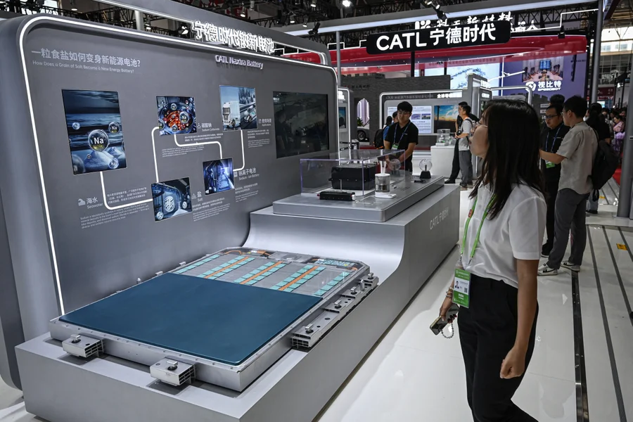 CATL&#х27;ы Naxtra дисплей на ЭКСПО-2025 в Пекине