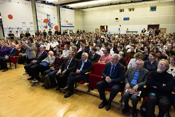 Академик Юрий Оганесян обсудил в МИФИ пределы существования материального мира 3 Академик Юрий Оганесян обсудил в МИФИ пределы существования материального мира