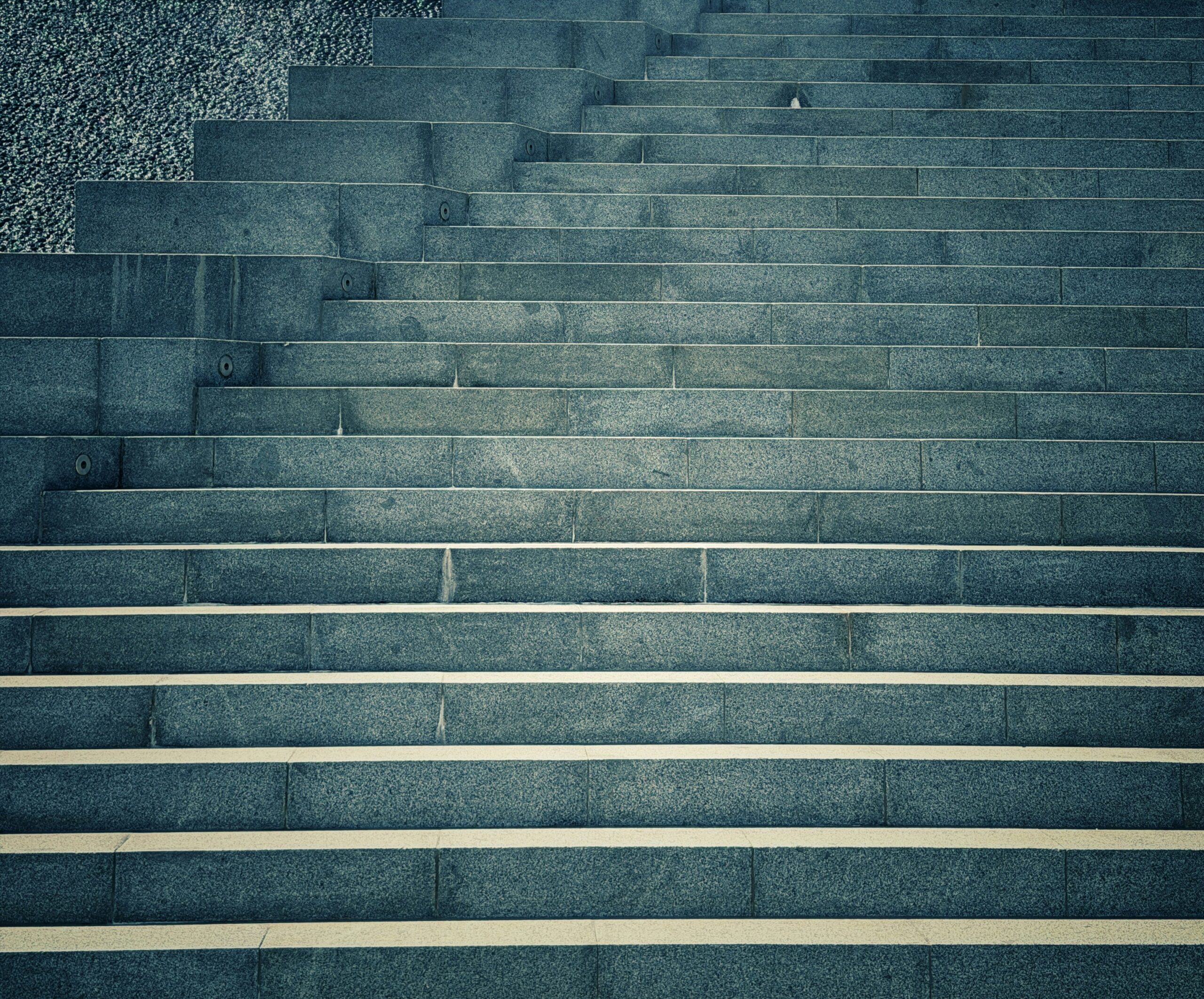 d4b9d2e76f859508f2148a86b20f95ef