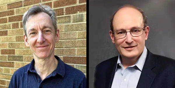 Диптих из фотографий: на одной изображен худой мужчина с седыми волосами, прислонившийся к кирпичной стене, на другой — мужчина в пиджаке на темном фоне.